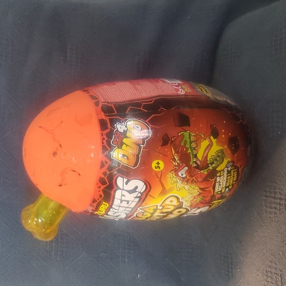 Smashers Mega Light Up Dino Spinosaurus Series 4 by ZURU Collectible Egg - Picture 4 of 6